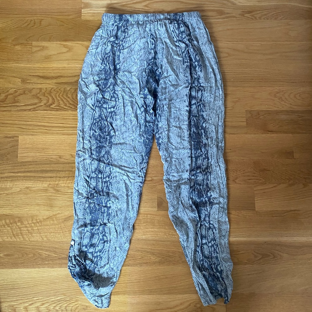 Drawstring Flowy Pant - Picture 4 of 5
